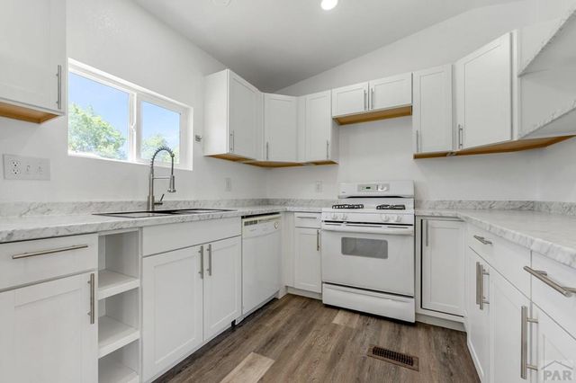 135 Cellini Dr, Pueblo West, CO 81007