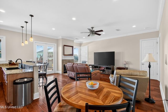 117 Janelle Drive, Bay Saint Louis, MS 39520