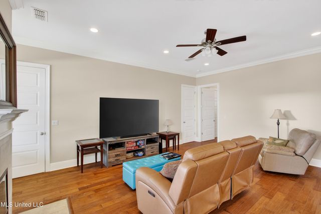 117 Janelle Drive, Bay Saint Louis, MS 39520