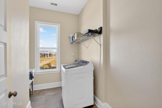 117 Janelle Drive, Bay Saint Louis, MS 39520