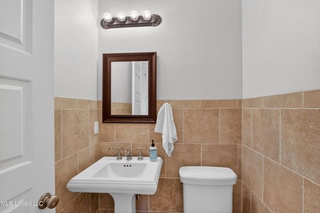 117 Janelle Drive, Bay Saint Louis, MS 39520