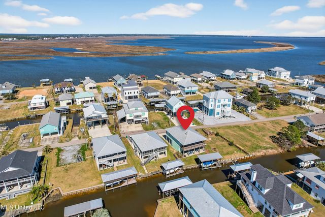 117 Janelle Drive, Bay Saint Louis, MS 39520