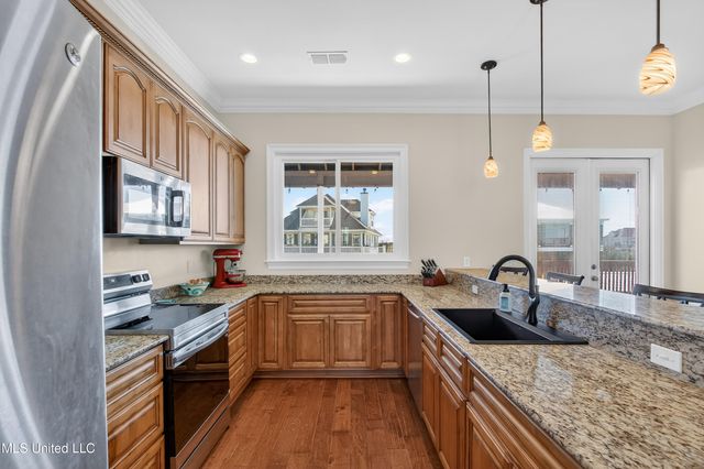 117 Janelle Drive, Bay Saint Louis, MS 39520