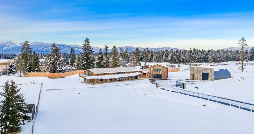 236 Cowboy Drive, Columbia Falls, MT 59912 photo 2