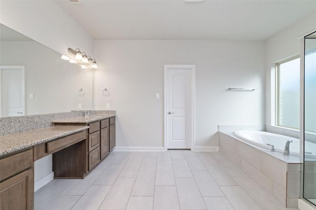 2802 Knotty Forest Drive, Spring, TX 77373