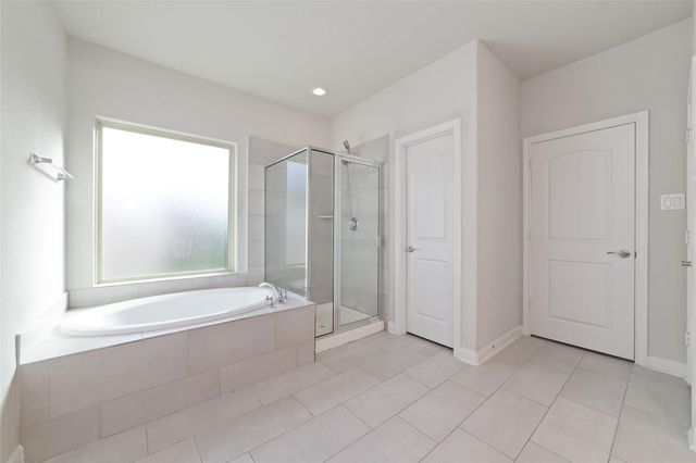 2802 Knotty Forest Drive, Spring, TX 77373