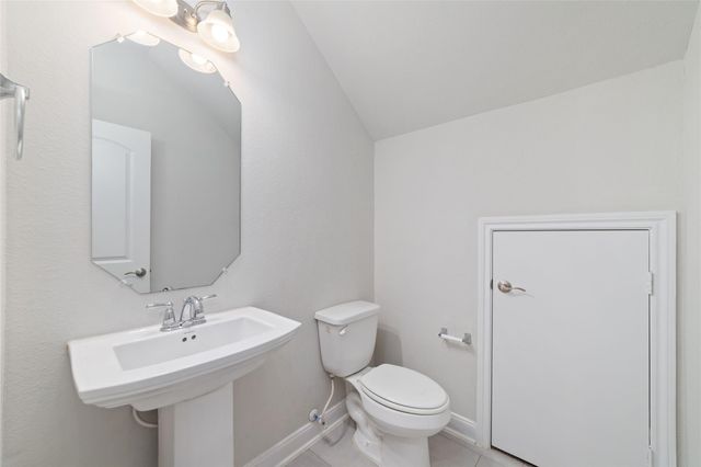 2802 Knotty Forest Drive, Spring, TX 77373