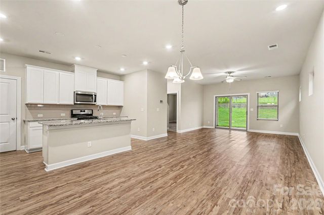 6863 Good News Drive, Charlotte, NC 28215