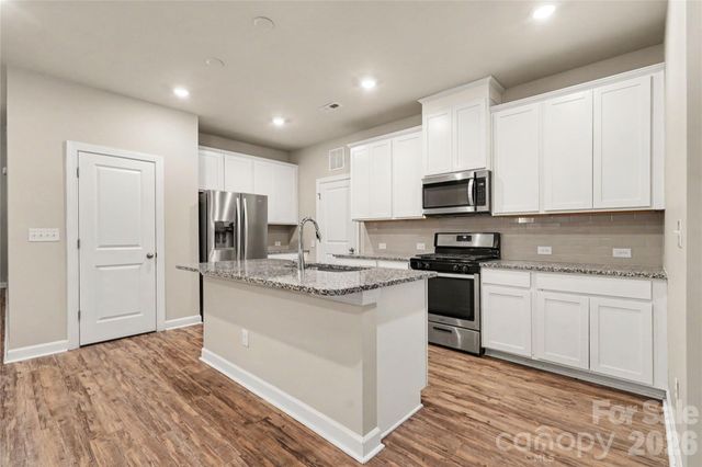 6863 Good News Drive, Charlotte, NC 28215