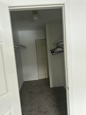 6050 Delaware Drive, Merrillville, IN 46410