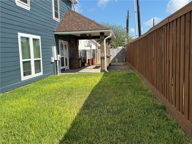 3106 Quail Creek Dr, Corpus Christi, TX 78414