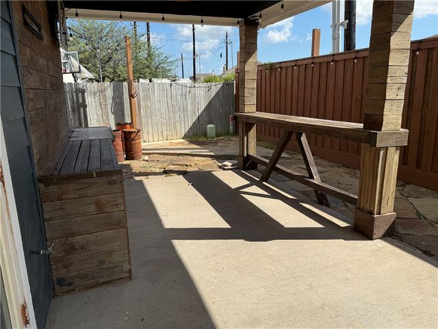 3106 Quail Creek Dr, Corpus Christi, TX 78414