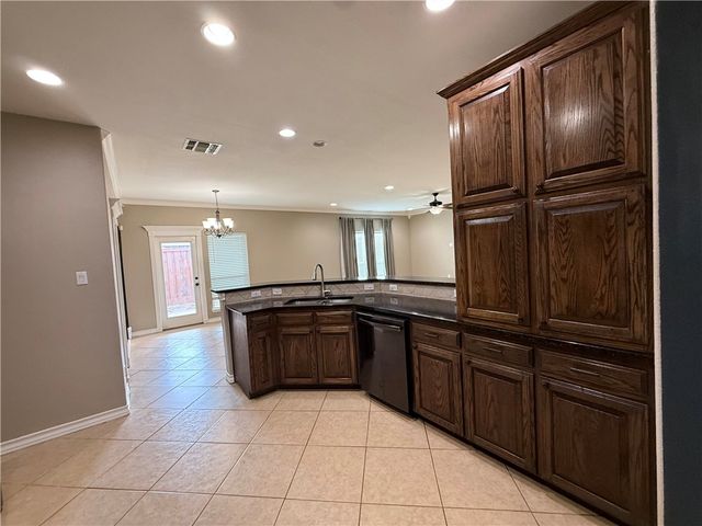 3106 Quail Creek Dr, Corpus Christi, TX 78414