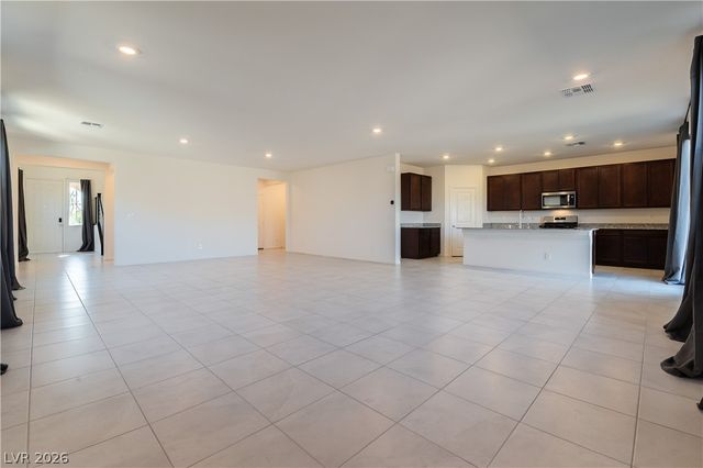 1130 Brilliant Meadow Avenue, North Las Vegas, NV 89086