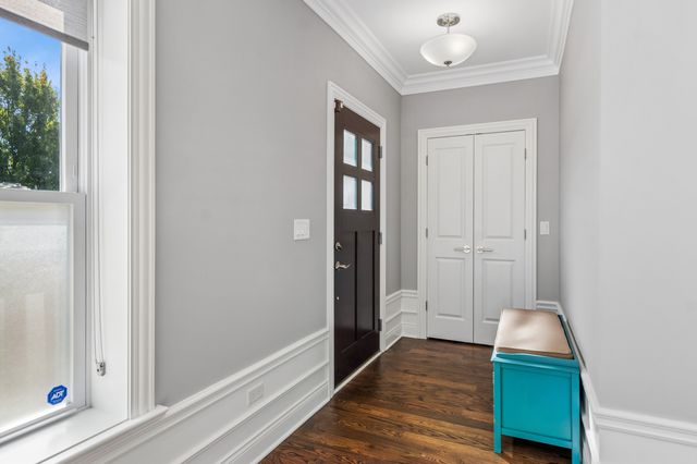 5808 W Waveland Avenue, Chicago, IL 60634