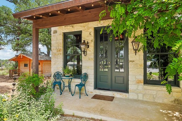 162 Flowering Sage Ln, Fredericksburg, TX 78624