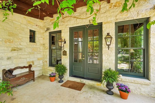 162 Flowering Sage Ln, Fredericksburg, TX 78624