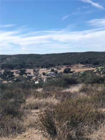 29 Rocky Knoll Road, Hemet, CA 92544