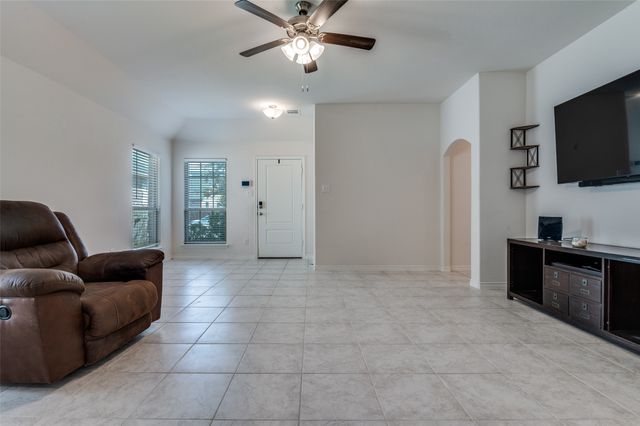 105 Mojave Way, Red Oak, TX 75154