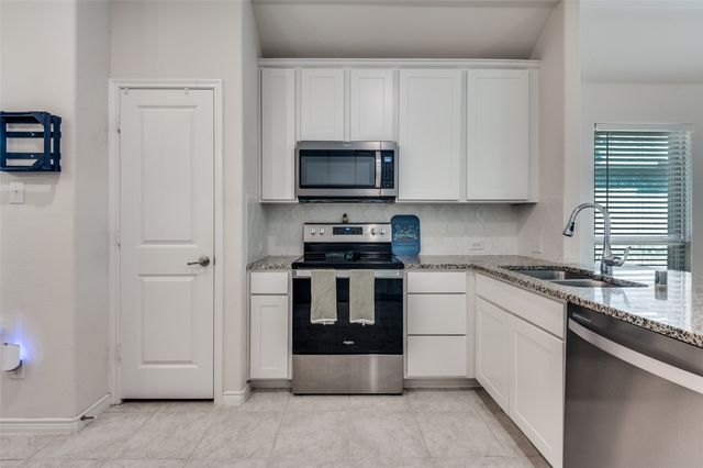 105 Mojave Way, Red Oak, TX 75154