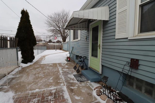 1622 Cleveland AVENUE, Racine, WI 53405