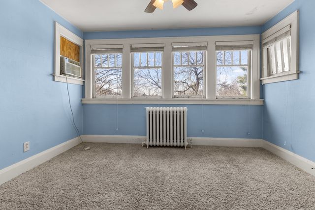 212 N Gardiner Avenue, Rockford, IL 61107