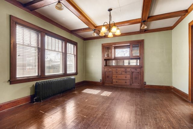 212 N Gardiner Avenue, Rockford, IL 61107