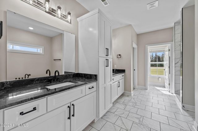 127 Louise Lane, Richlands, NC 28574