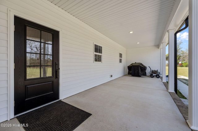 127 Louise Lane, Richlands, NC 28574