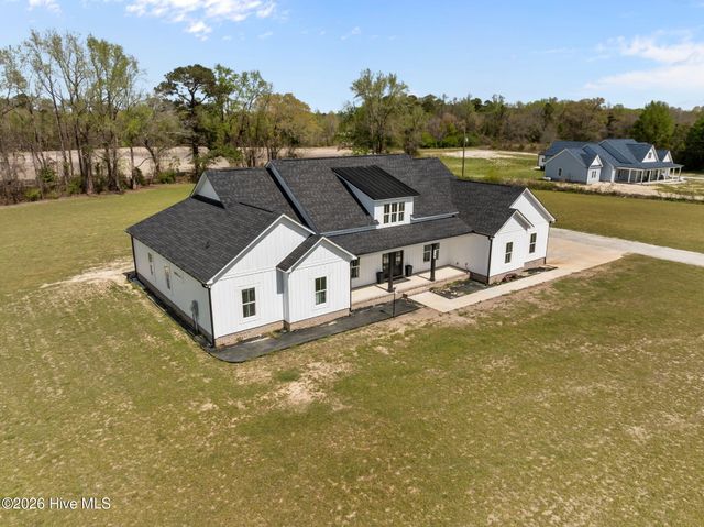 127 Louise Lane, Richlands, NC 28574