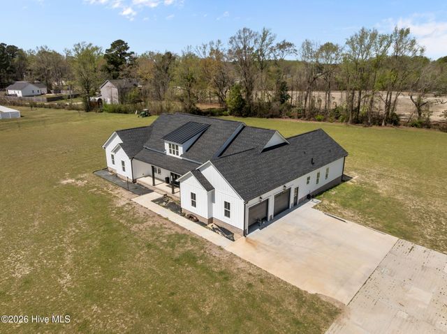 127 Louise Lane, Richlands, NC 28574