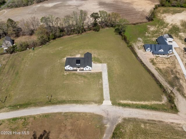 127 Louise Lane, Richlands, NC 28574