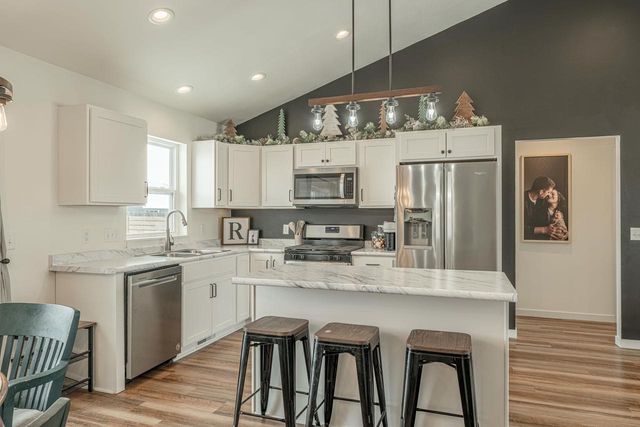 364 S 7th Street, Evansville, WI 53536