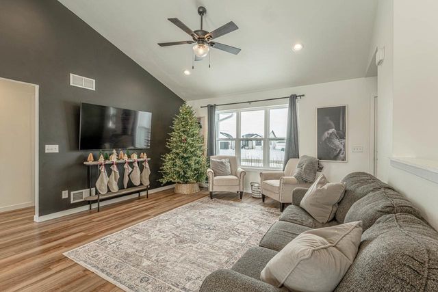 364 S 7th Street, Evansville, WI 53536