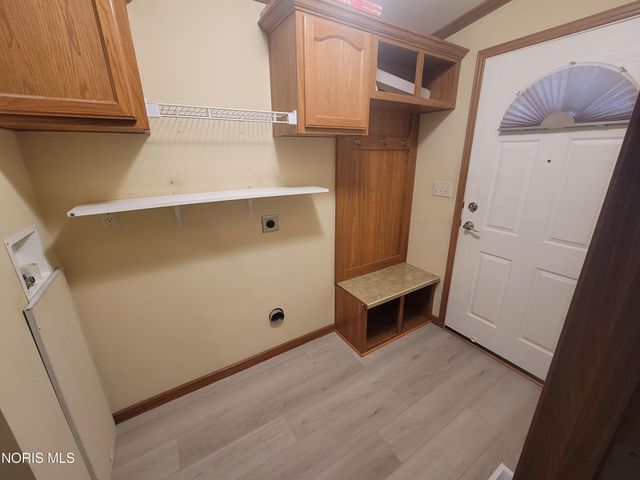 30630 Drouillard Road, 82, Walbridge, OH 43465