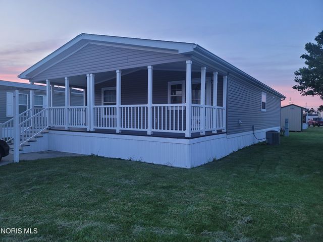 30630 Drouillard Road, 82, Walbridge, OH 43465