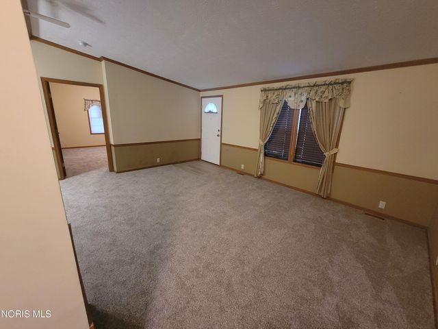 30630 Drouillard Road, 82, Walbridge, OH 43465