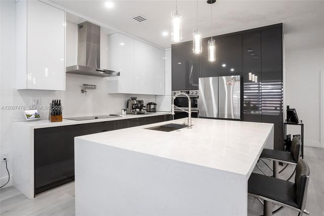 13741 SW 118th Ter, Miami, FL 33186