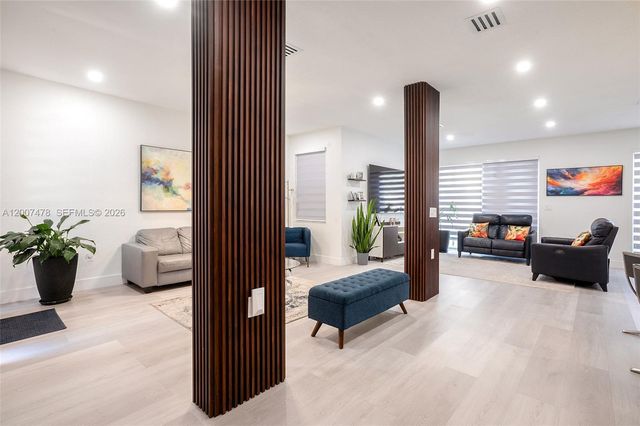 13741 SW 118th Ter, Miami, FL 33186