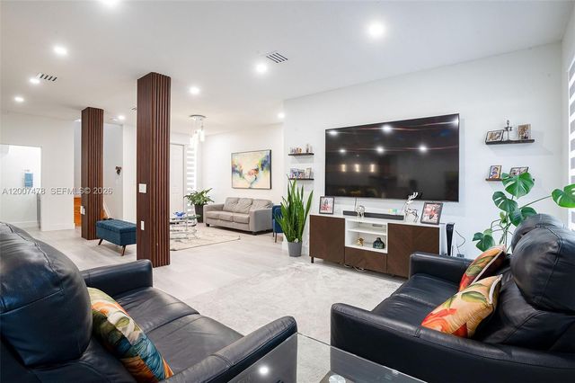 13741 SW 118th Ter, Miami, FL 33186