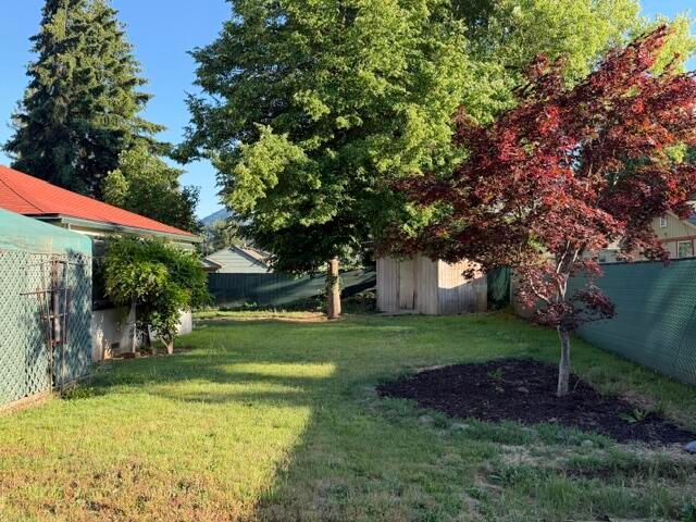 649 Sunset Way, Grants Pass, OR 97527