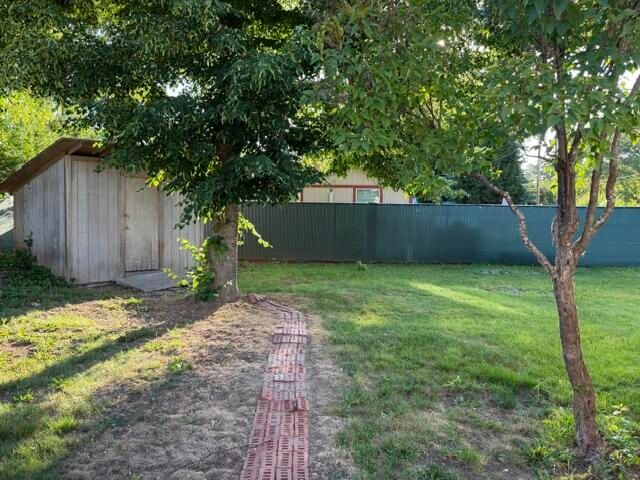 649 Sunset Way, Grants Pass, OR 97527