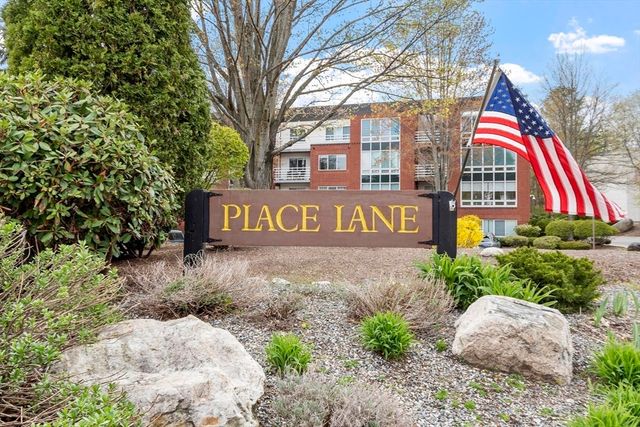 321 Place Ln 321, Woburn, MA 01801