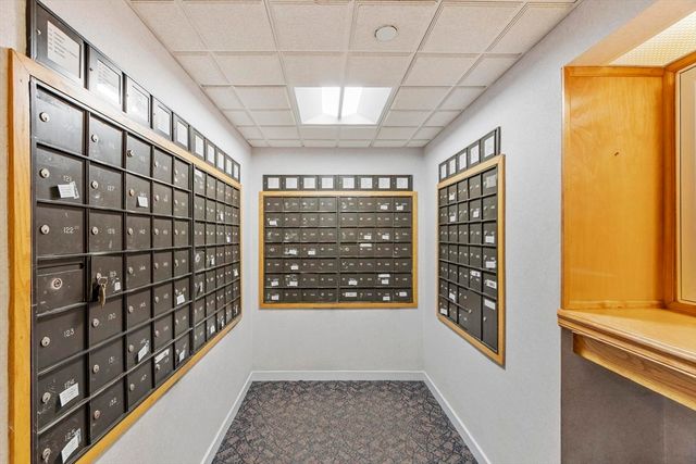 321 Place Ln 321, Woburn, MA 01801