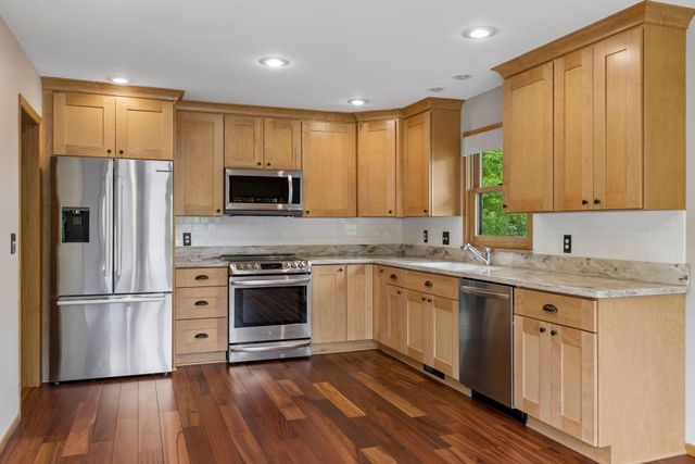 5105 Kimberly Road, Minnetonka, MN 55345