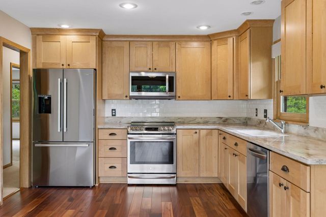 5105 Kimberly Road, Minnetonka, MN 55345