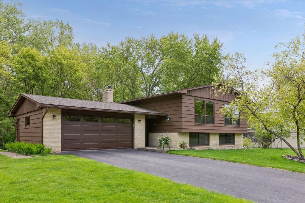 5105 Kimberly Road, Minnetonka, MN 55345