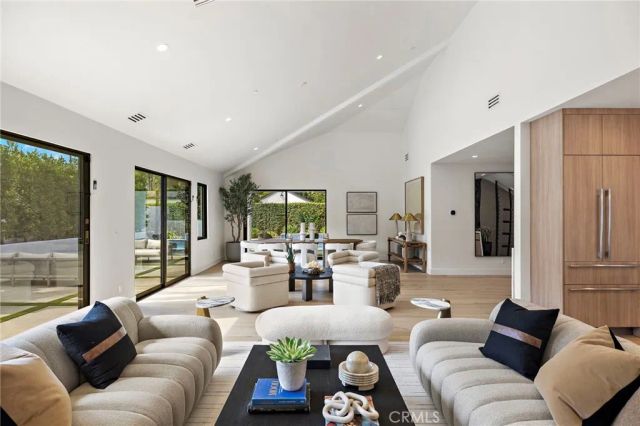 1312 Dover Drive, Newport Beach, CA 92660