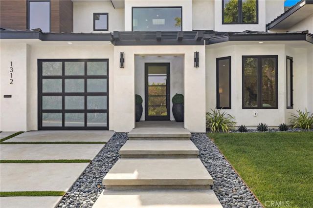 1312 Dover Drive, Newport Beach, CA 92660