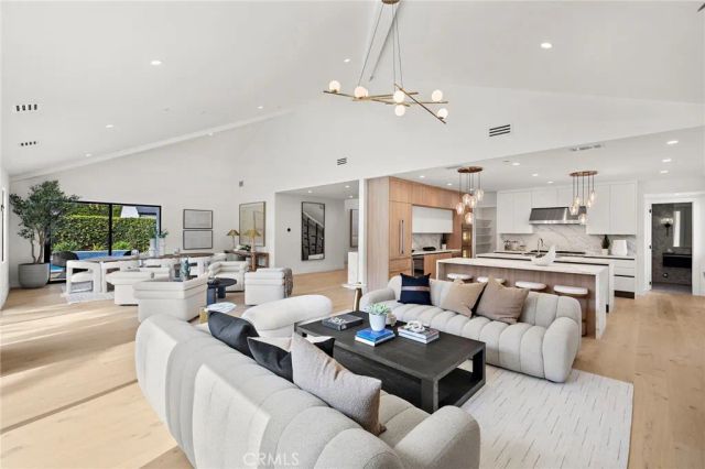1312 Dover Drive, Newport Beach, CA 92660